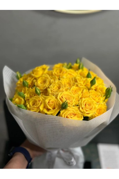 Букет з троянд `Елоу Бейби`